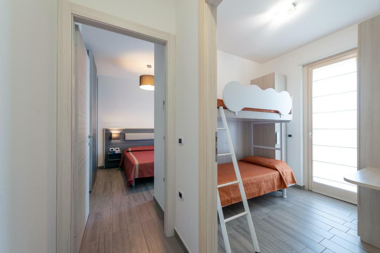 Boca Marina Aparthotel Alba Adriatica Exterior photo