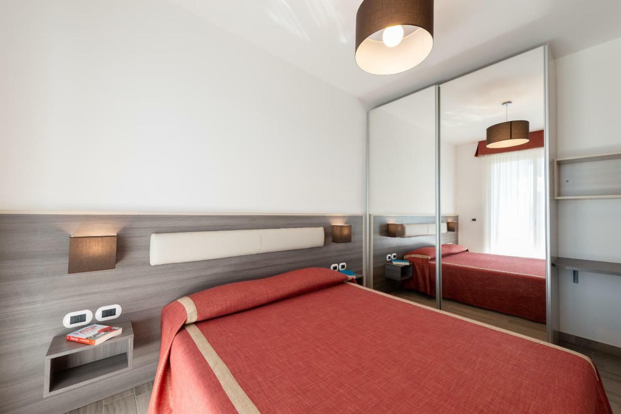 Boca Marina Aparthotel Alba Adriatica Exterior photo