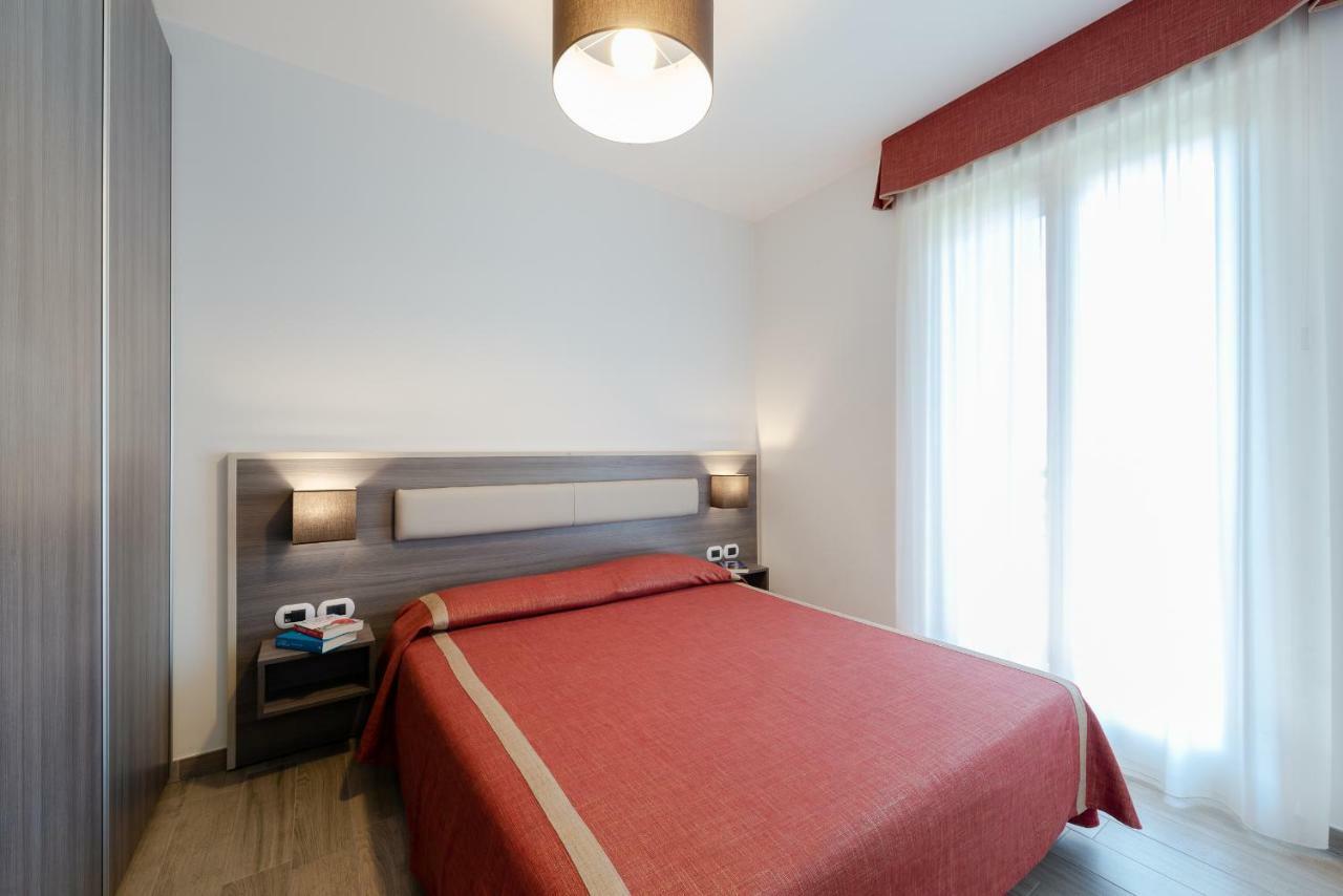 Boca Marina Aparthotel Alba Adriatica Exterior photo